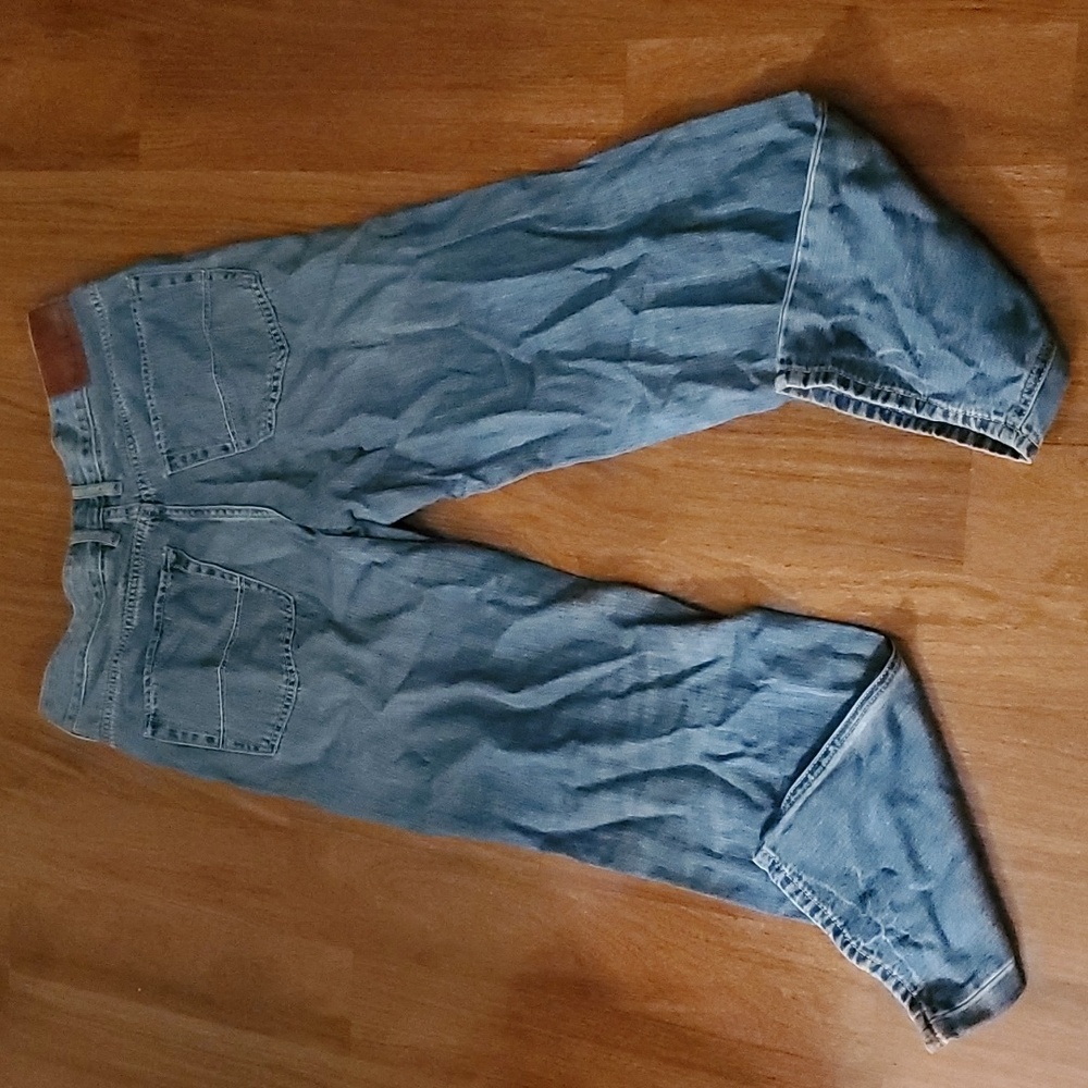 Tommy Bahama Classic Fit Men's Denim Jeans - Size 32W X 30L - Picture 3 of 14
